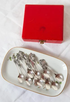 Schwedische Silberne Teelöffel mit Figuren und Windmühlen, 1920-1930, 12 . Set