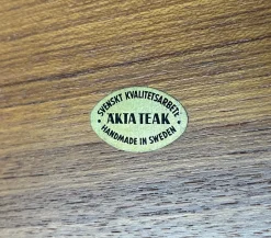 Schwedisches Mid-Century Teak Tablett von Äkta Teak, 1960er