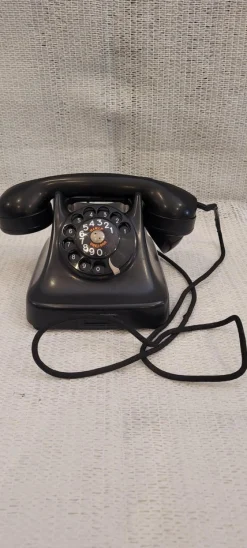 Schwedisches Vintage Telefon aus Bakelit, Ericsson zugeschrieben, 1950er