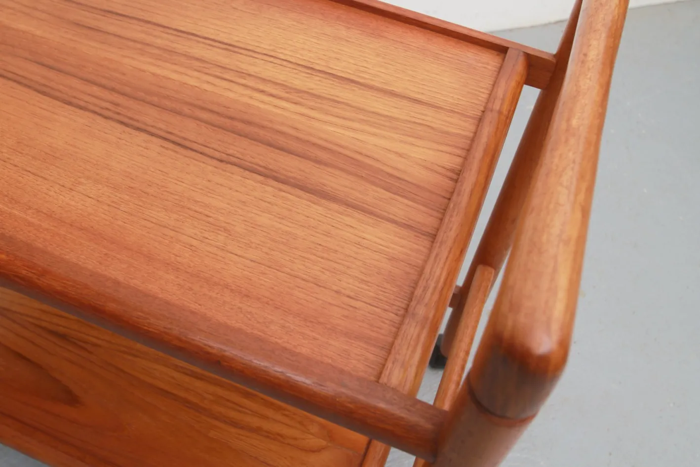 Servierwagen aus Teak von Dyrlund, 1970er