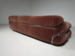 Sesann Sofa in Altrosa von Gianfranco Frattini für Cassina, 1970er