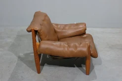 Set aus Sheriff Sessel und Fußhocker von Sergio Rodrigues für ISA, 1960er