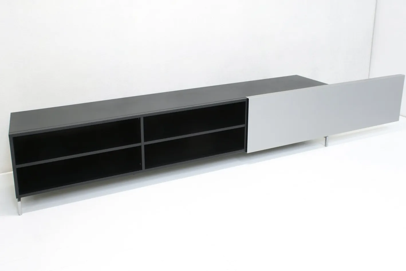 Sideboard aus der Slide Serie von Shigeru Uchida für Pastoe