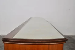 Sideboard aus Mahagoni, Birnenholz, Messing & lackierter Glasplatte mit Spiegel von F.lli Rigamonti Desio, Milano, 1940er