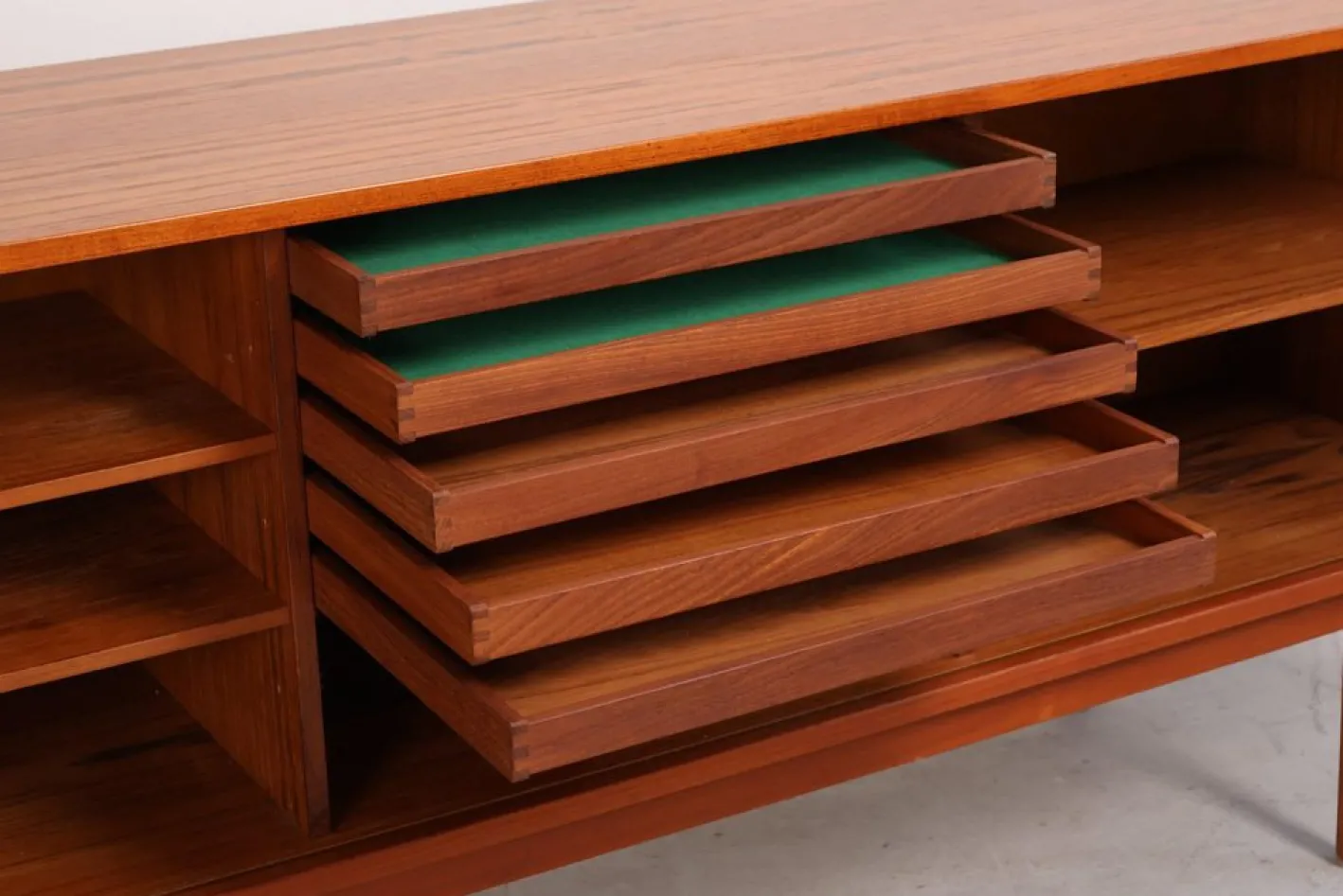 Sideboard aus Teak von Peter Løvig Nielsen, Dänemark, 1960er