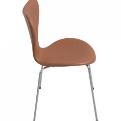 Sieben Stühle aus Nussholz und Leder von Arne Jacobsen, 1970er, 6er Set
