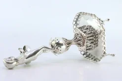 Silberner Zahnstocherhalter mit Fischhändler