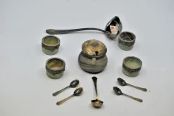 Silberne Salz- und Pfefferstreuer mit Glaskernen und Löffeln, 11er Set