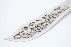 Silbernes Fischmesser und -gabel mit Ausschnitten, 2 . Set