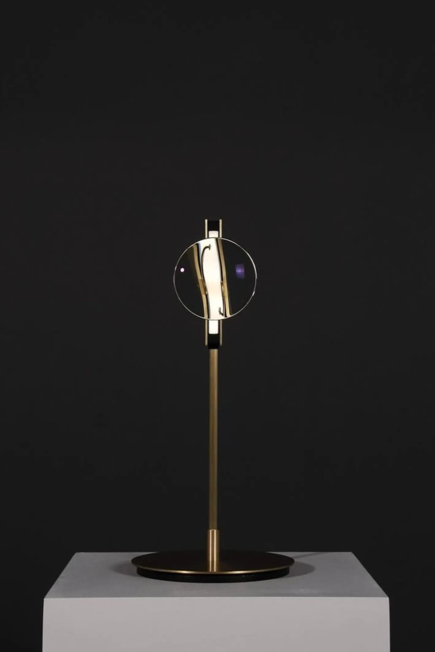 Single Lens Tischlampe von Object Density
