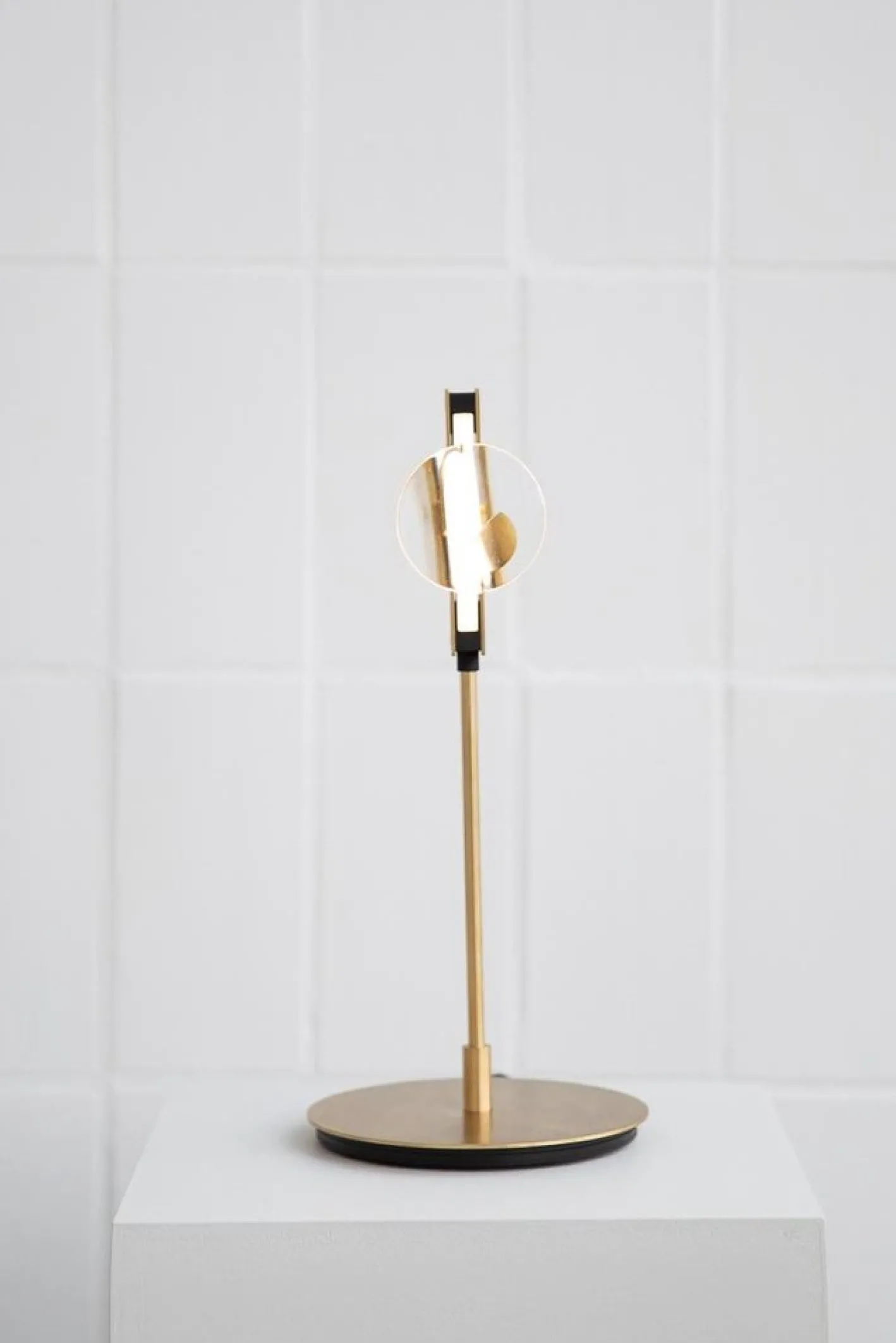 Single Lens Tischlampe von Object Density