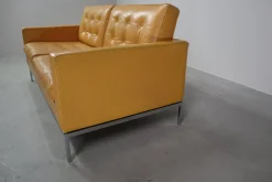 2-Sitzer Sofa aus senfgelbem Leder von Florence Knoll Bassett für Knoll Inc / Knoll International, 1970er