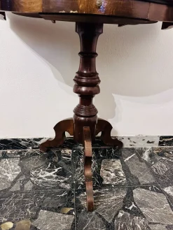 Sizilianischer Couchtisch mit Schach