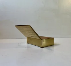 Skandinavische Art Deco Dose aus Messing, 1930er