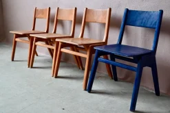 Skandinavische Holzstühle mit Kompass Beinen, 4 . Set