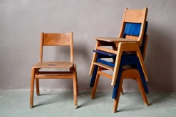 Skandinavische Holzstühle mit Kompass Beinen, 4 . Set