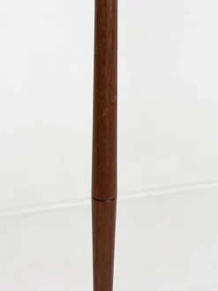 Skandinavische Moderne Schwedische Teak Dreibein Stehlampe mit Gefaltetem Stoff, 1960