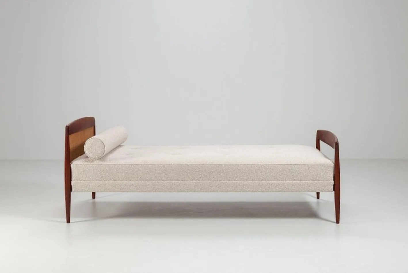 Skandinavisches Daybed aus Teak und Rohr, Dänemark, 1960