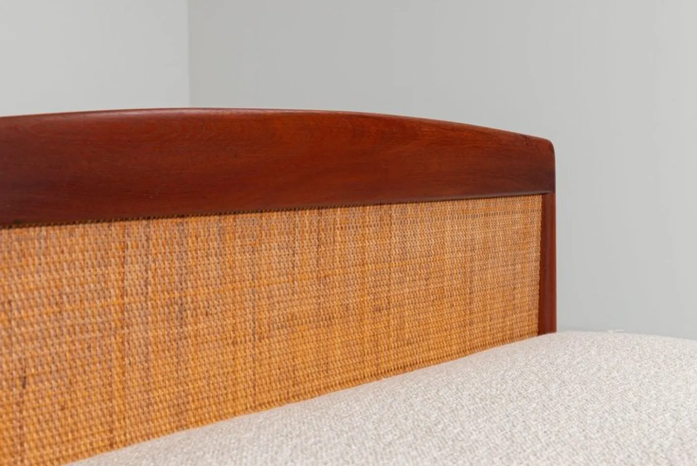 Skandinavisches Daybed aus Teak und Rohr, Dänemark, 1960