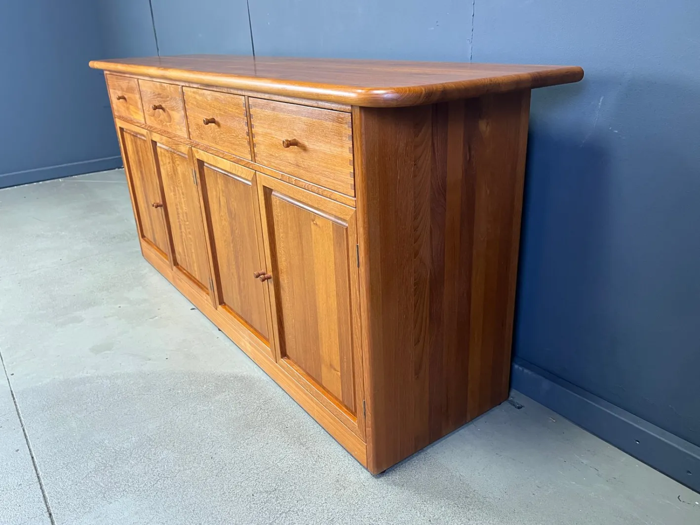 Skandinavisches Mid-Century Sideboard von Soren Nissen & Ebbe Gehl, 1970er