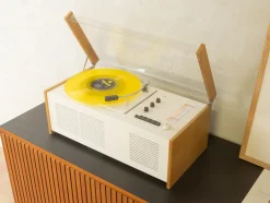 SK-55 Snow Whites Sarg von Dieter Rams für Braun