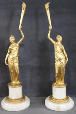 Skulpturale Figuren, Vergoldete Bronze auf Alabastersockel, Frühes 20. Jh., 2er Set