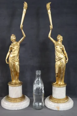 Skulpturale Figuren, Vergoldete Bronze auf Alabastersockel, Frühes 20. Jh., 2er Set
