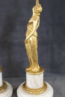 Skulpturale Figuren, Vergoldete Bronze auf Alabastersockel, Frühes 20. Jh., 2er Set