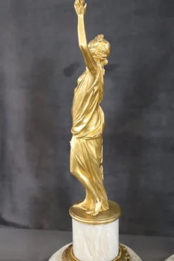 Skulpturale Figuren, Vergoldete Bronze auf Alabastersockel, Frühes 20. Jh., 2er Set