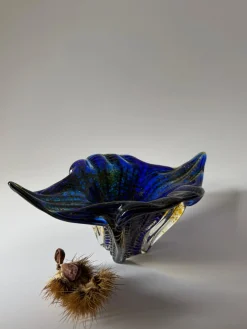 Skulpturale Kobaltblaue Tafelaufsatzschale aus Kunstglas von Egermann, 1980er