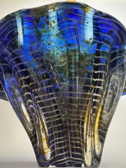 Skulpturale Kobaltblaue Tafelaufsatzschale aus Kunstglas von Egermann, 1980er