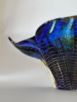 Skulpturale Kobaltblaue Tafelaufsatzschale aus Kunstglas von Egermann, 1980er