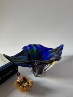 Skulpturale Kobaltblaue Tafelaufsatzschale aus Kunstglas von Egermann, 1980er