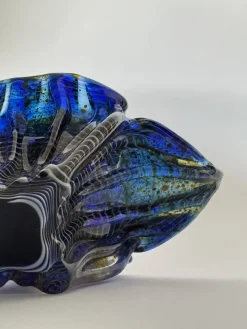 Skulpturale Kobaltblaue Tafelaufsatzschale aus Kunstglas von Egermann, 1980er