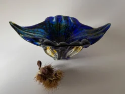 Skulpturale Kobaltblaue Tafelaufsatzschale aus Kunstglas von Egermann, 1980er