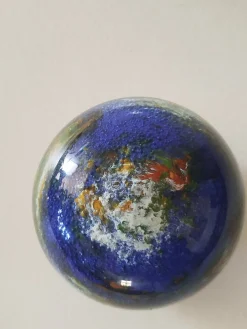 Skulpturaler Schwefel Planet Erde von Florea Silviu