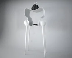 Skulpturales weißes Corian Incomoda Sideboard von Ana Fatia für October Gallery