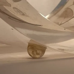Skulpturale Tischlampe aus Acrylglas, Italien, 1970er