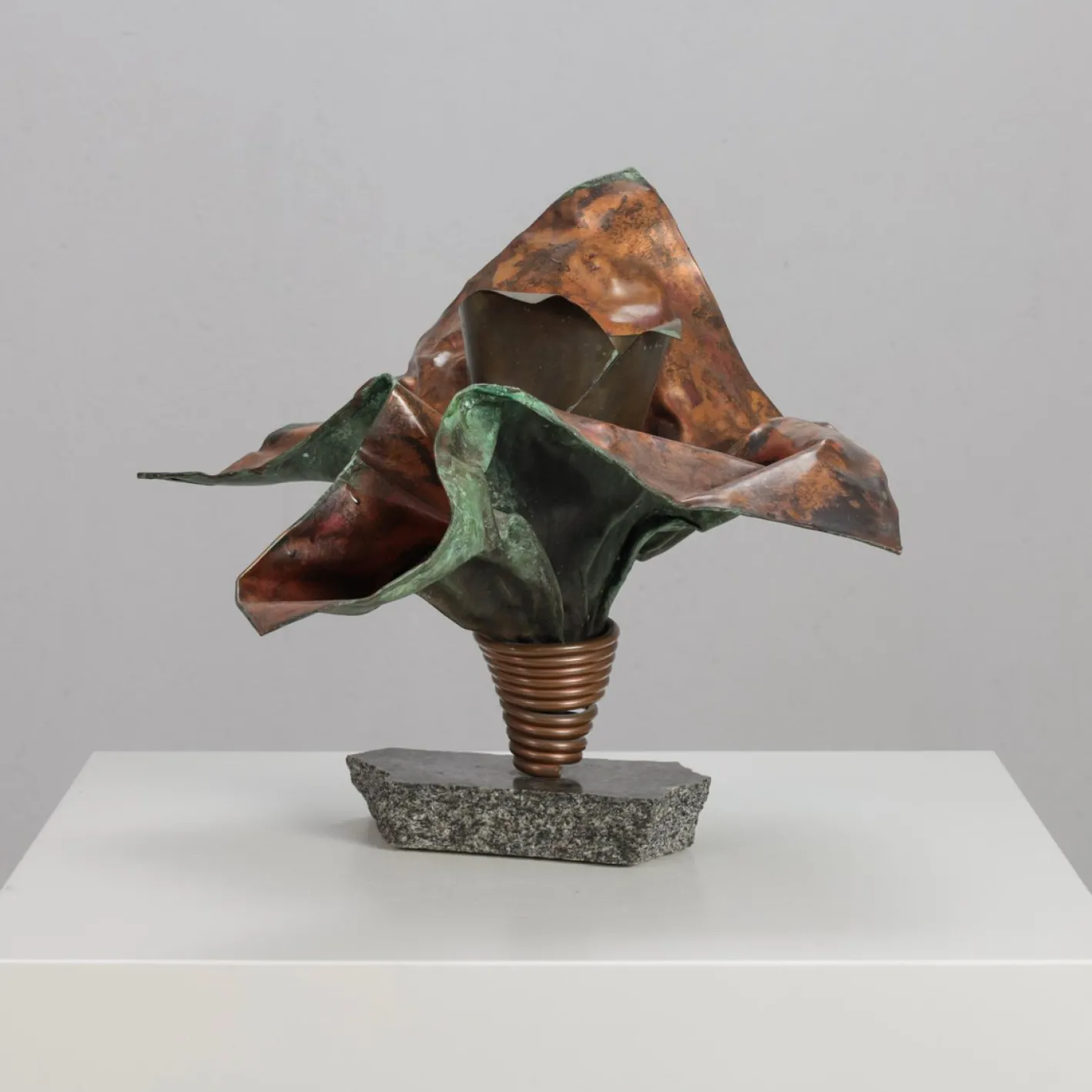 Skulpturale Vase aus Kupfer von Bart Van Bekhoven, Niederlande, 1980er