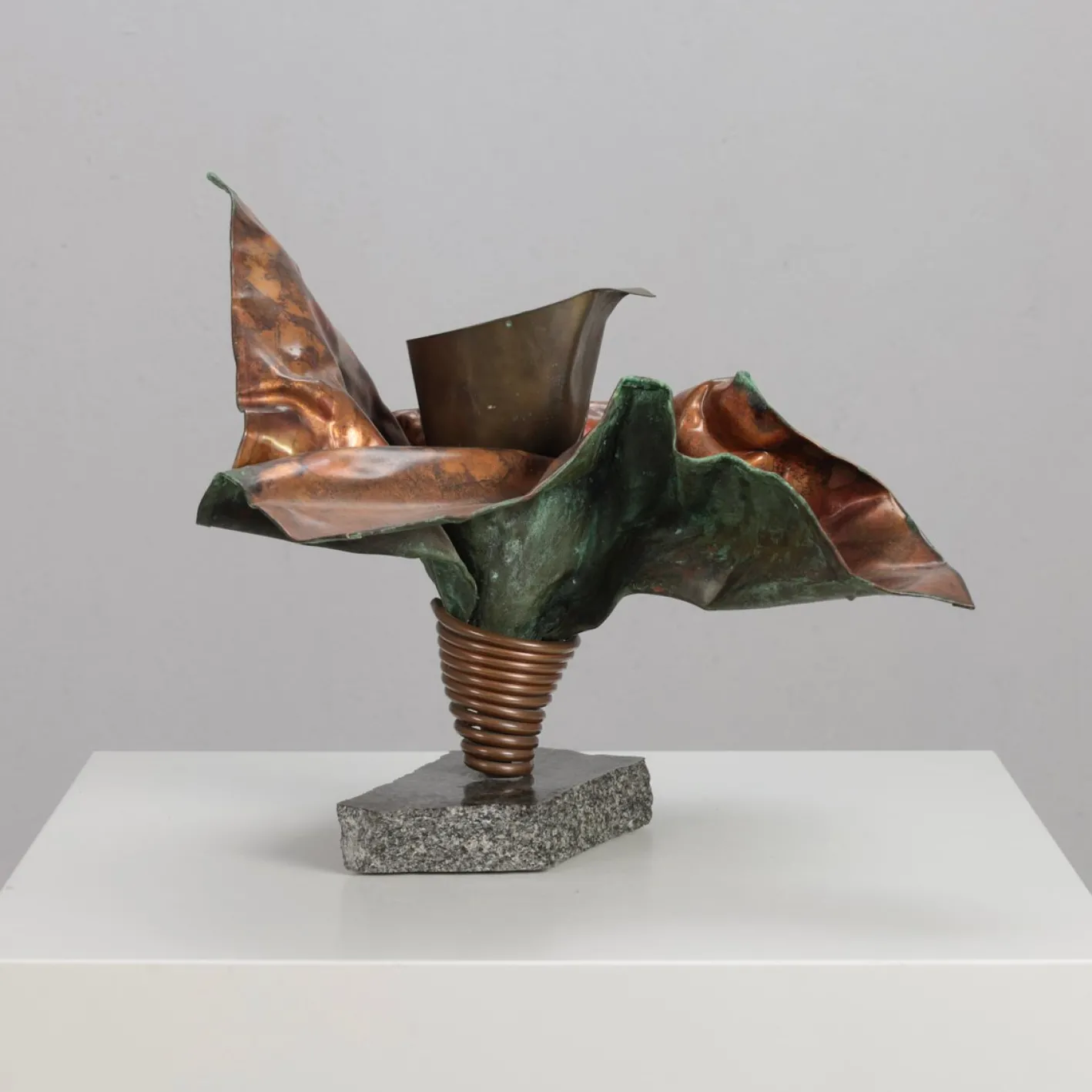Skulpturale Vase aus Kupfer von Bart Van Bekhoven, Niederlande, 1980er