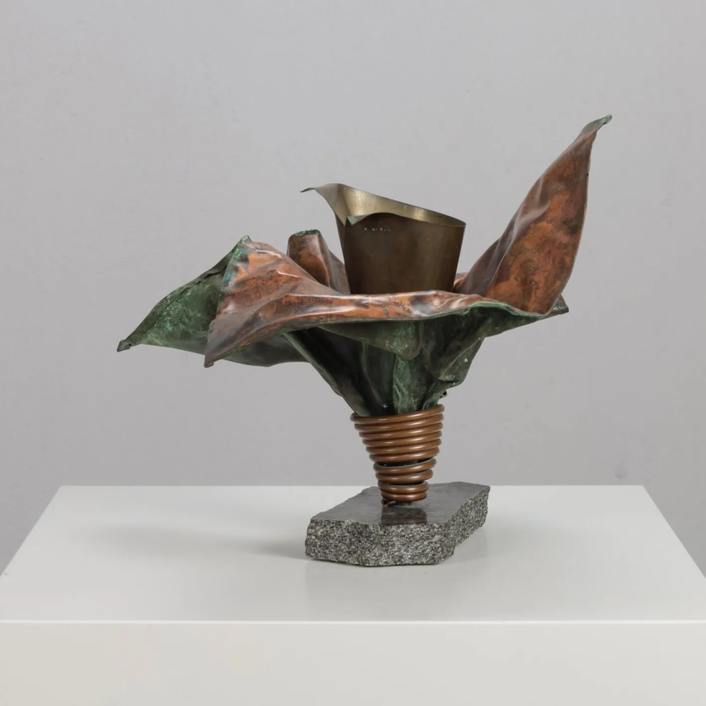 Skulpturale Vase aus Kupfer von Bart Van Bekhoven, Niederlande, 1980er