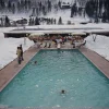 Slim Aarons, Snow Round the Pool, Estate Stamped Fotodruck, 1964 / 2020er