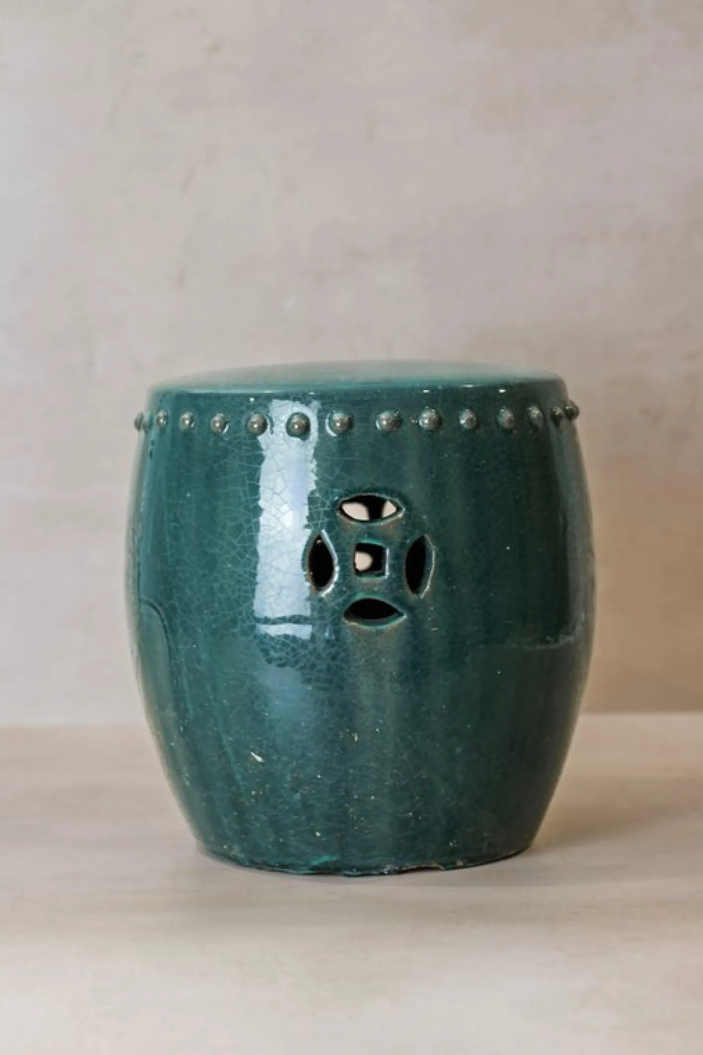 Smaragdgrüner Vintage Gartenhocker aus glasierter Keramik