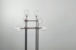 Soap 6 Stehlampe aus Messing von Schwung