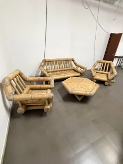 Sofas, Sessel und Couchtisch aus Bambus, 1970, 4er Set