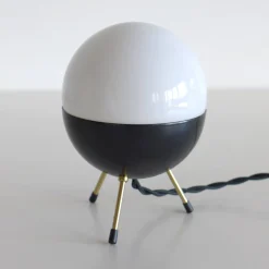 Space Age Minimale Sputnik Tischlampe von Balance Lamp
