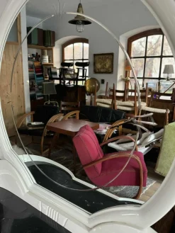 Space Age Schminktisch mit großem ovalem Spiegel
