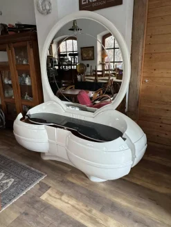 Space Age Schminktisch mit großem ovalem Spiegel