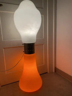 Space Age Stehlampe mit Lippenstift von Mazzega, Italien