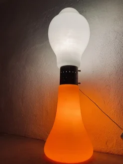 Space Age Stehlampe mit Lippenstift von Mazzega, Italien